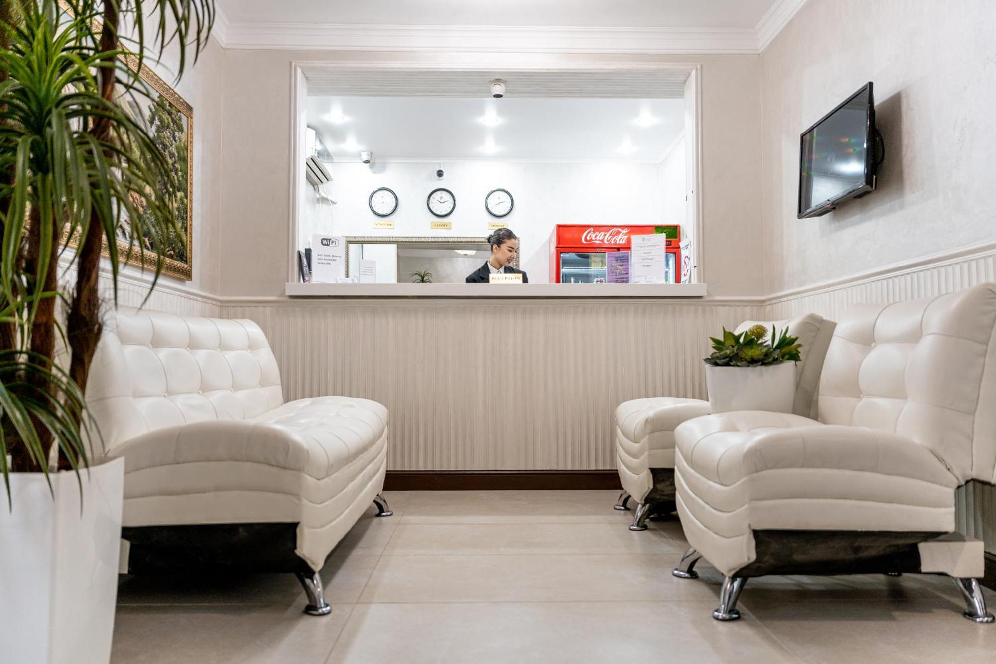 Hotel Mildom Express Almaty Exterior foto